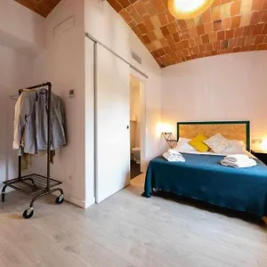 https://sleep-stay-sant-narcis-rooms.catalonia-hotels.com
